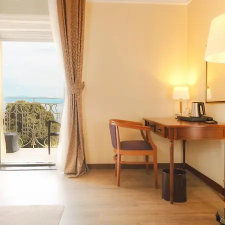 Bristol Hotel 4*