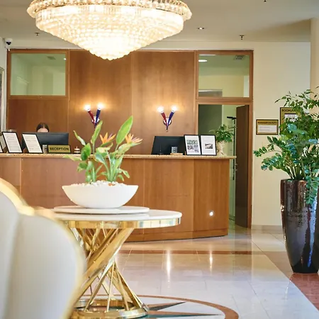 Bristol Hotel