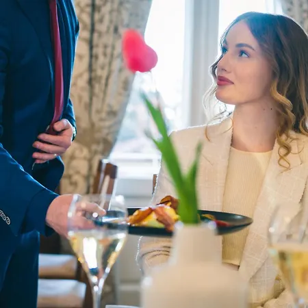 Bristol 4* אופטיה