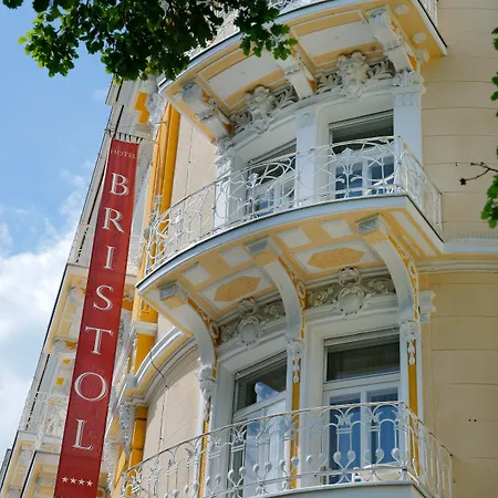 Bristol אופטיה