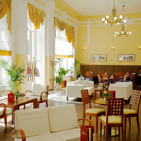 Bristol Hotel 4*