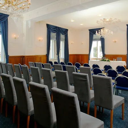 Hotel Bristol