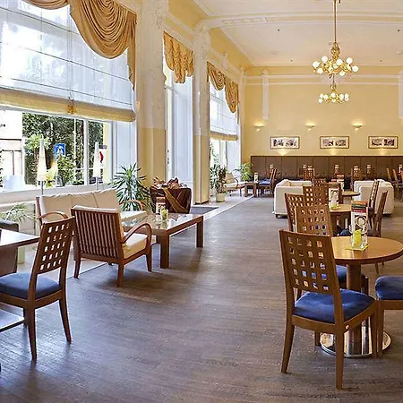 Hotel Bristol