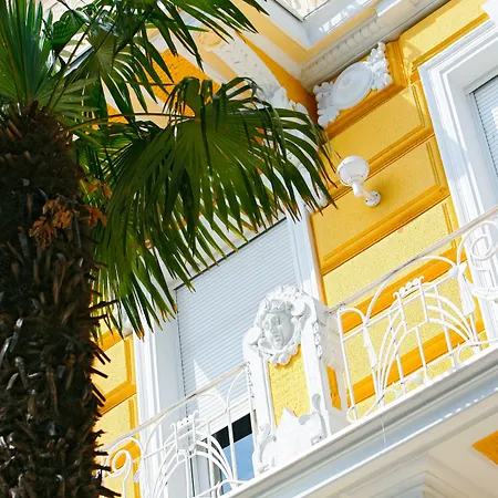 Hotel Bristol