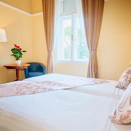 Hotel Bristol 4*