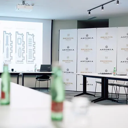 Bristol 酒店 奥帕提亚