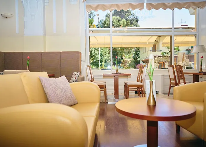 Bristol 4* 奥帕提亚