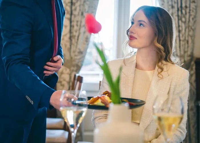 Bristol 4* 奥帕提亚